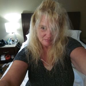 Meet your Posher, Camille